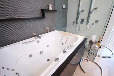 Oceans Mooloolaba - Accommodation Daintree 35