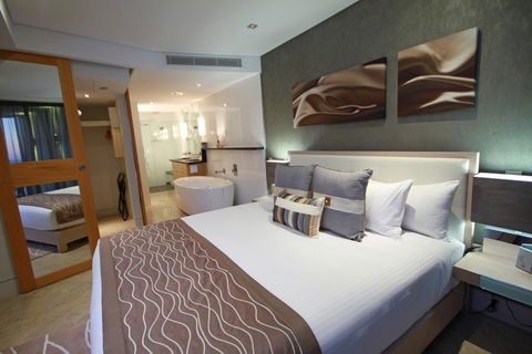 Oceans Mooloolaba - Accommodation Daintree 14