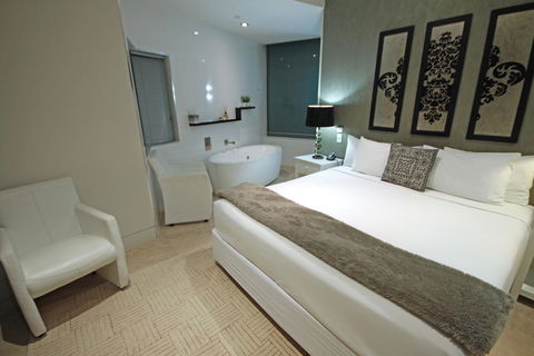 Oceans Mooloolaba - Accommodation Daintree 21