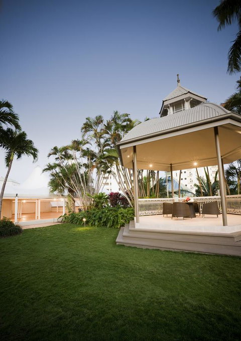 Pullman Cairns International - Accommodation Daintree 25