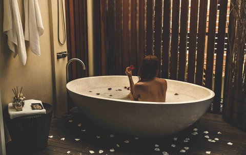 Pullman Cairns International - Accommodation Daintree 11