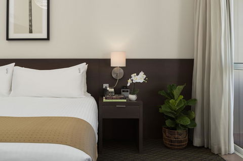 Cairns Harbourside Hotel - Accommodation Daintree 9