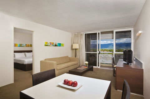 Cairns Harbourside Hotel - Accommodation Daintree 13