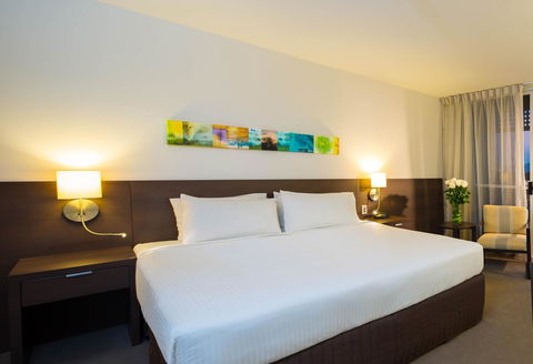 Cairns Harbourside Hotel - Accommodation Daintree 27