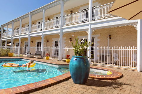 White Lace Motor Inn - Accommodation Daintree 4