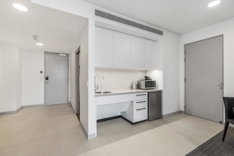 Essence Suites Taringa - Accommodation Daintree 15