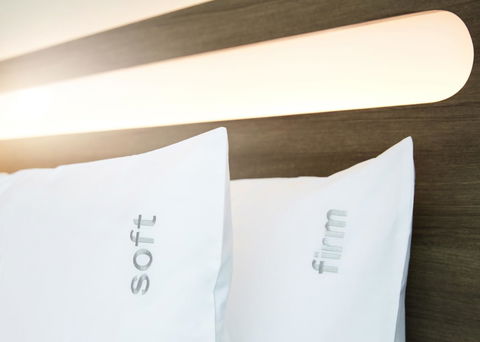Holiday Inn Express Brisbane Central, An IHG Hotel - Accommodation Daintree 14