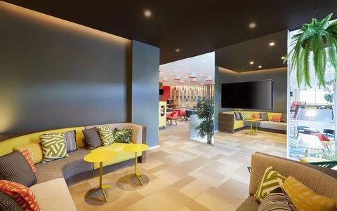 Holiday Inn Express Brisbane Central, An IHG Hotel - Accommodation Daintree 11