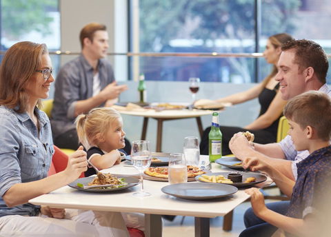 Holiday Inn Express Brisbane Central, An IHG Hotel - Accommodation Daintree 10