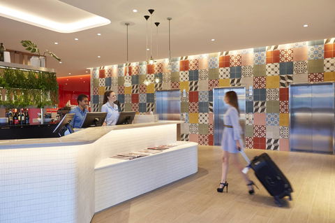 Holiday Inn Express Brisbane Central, An IHG Hotel - Accommodation Daintree 12