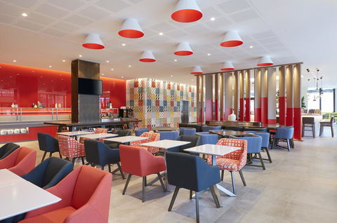 Holiday Inn Express Brisbane Central, An IHG Hotel - Accommodation Daintree 24
