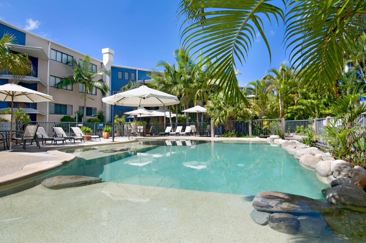 Dicky Beach QLD Accommodation Daintree