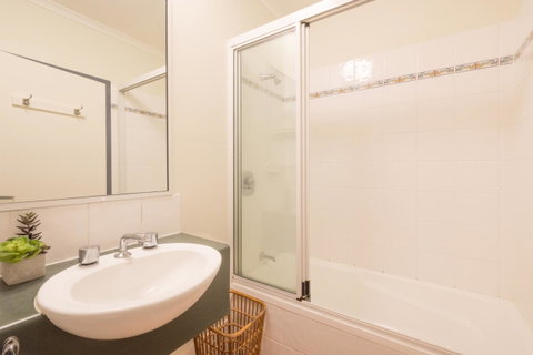 Coral Tree Inn - Accommodation Daintree 41