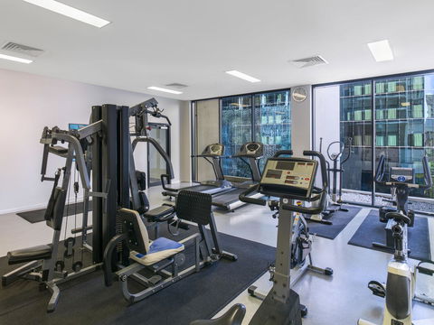 Oaks Brisbane River City Suites - Accommodation Daintree 17