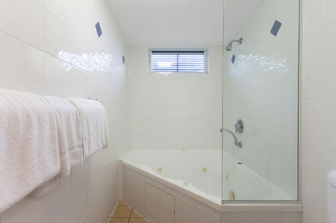 Windmill Motel & Events Centre - Accommodation Daintree 25