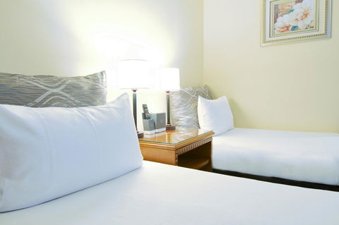 Soho Brisbane - Accommodation Daintree 26