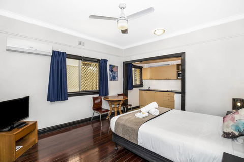 City Palms Brisbane - Accommodation Daintree 4