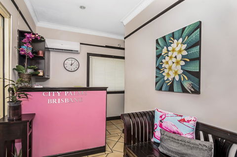 City Palms Brisbane - Accommodation Daintree 6