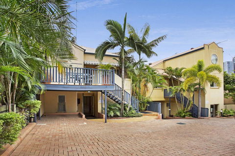 City Palms Brisbane - Accommodation Daintree 31