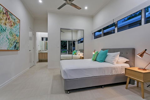 Oceans Edge Holiday Home - Accommodation Daintree 10