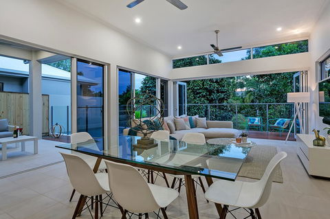Oceans Edge Holiday Home - Accommodation Daintree 7