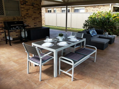 Waterfront Theme Park Getaway - Accommodation Daintree 15