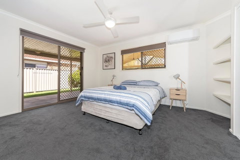 Waterfront Theme Park Getaway - Accommodation Daintree 7