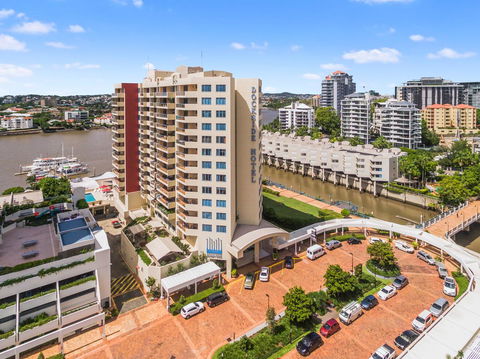 Dockside Brisbane - Accommodation Daintree 0