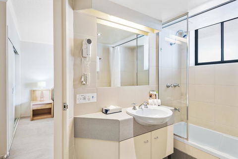 Dockside Brisbane - Accommodation Daintree 7