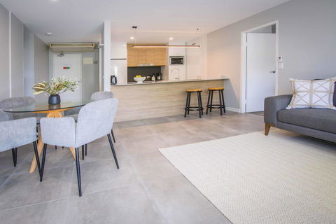 84 The Spit Holiday Apartments - Accommodation Daintree 9