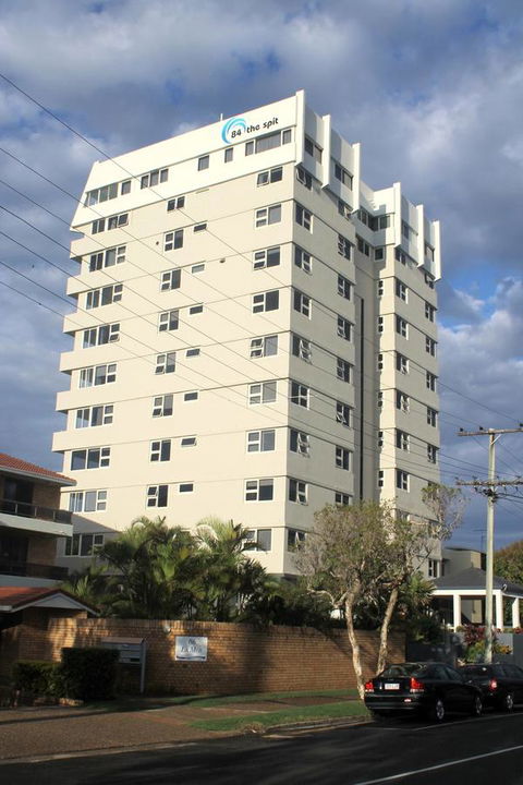 84 The Spit Holiday Apartments - Accommodation Daintree 27