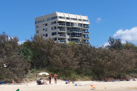 84 The Spit Holiday Apartments - Accommodation Daintree 0