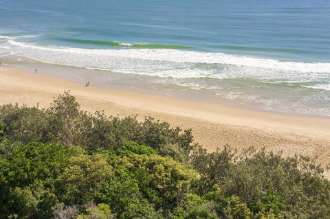 84 The Spit Holiday Apartments - Accommodation Daintree 3