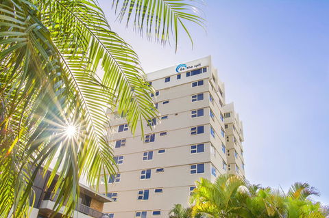 84 The Spit Holiday Apartments - Accommodation Daintree 4