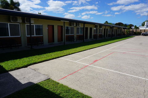 YAL Cairns - A Motel That Makes A Difference - Accommodation Daintree 41