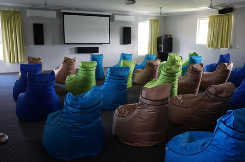 YAL Cairns - A Motel That Makes A Difference - Accommodation Daintree 4