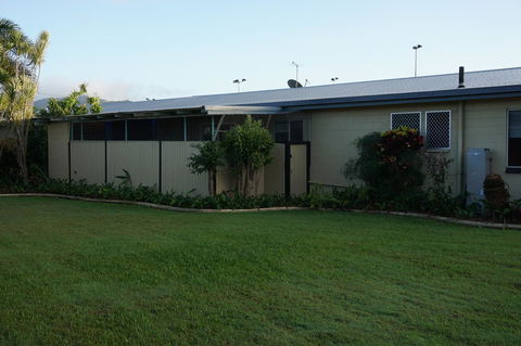 YAL Cairns - A Motel That Makes A Difference - Accommodation Daintree 44