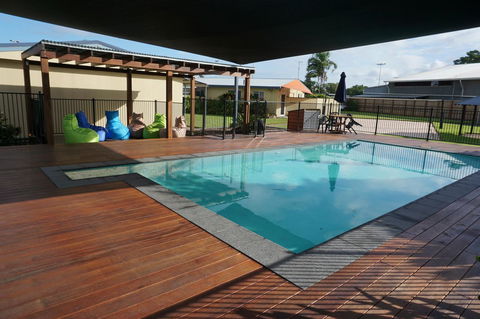 YAL Cairns - A Motel That Makes A Difference - Accommodation Daintree 0