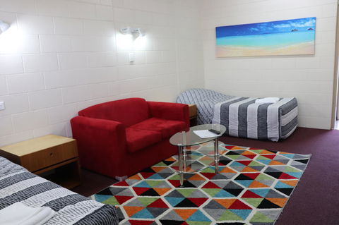 YAL Cairns - A Motel That Makes A Difference - Accommodation Daintree 18