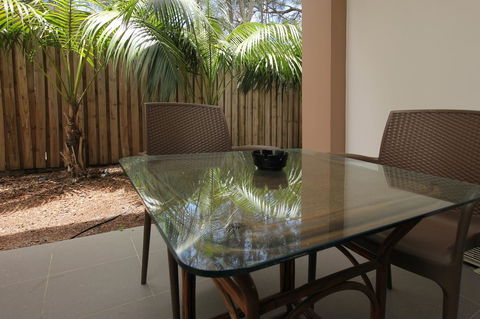 Novena Palms Motel - Accommodation Daintree 3
