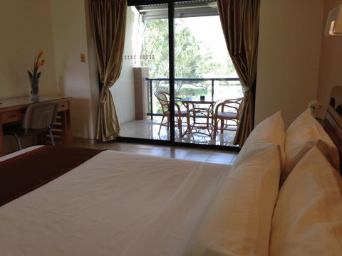 Novena Palms Motel - Accommodation Daintree 14