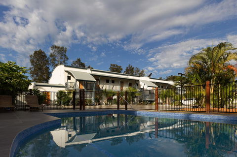 Novena Palms Motel - Accommodation Daintree 5