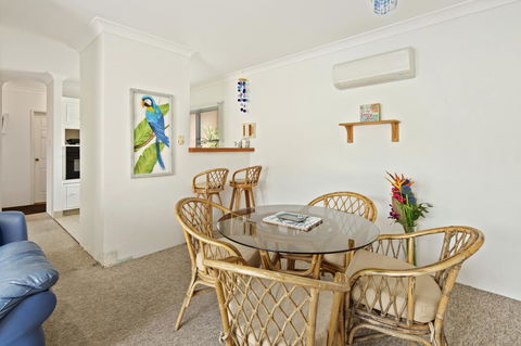 Location! 2BR Town View Unit In Centre Of Airlie. - Accommodation Daintree 7