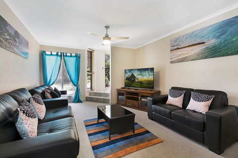 Growder Court 3 - Coolum Beach QLD - Accommodation Daintree 0