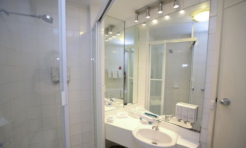 Madison Tower Mill Hotel - Accommodation Daintree 10