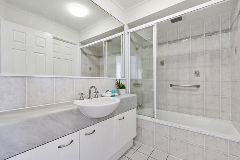 Dockside Apartments Mooloolaba - Accommodation Daintree 9