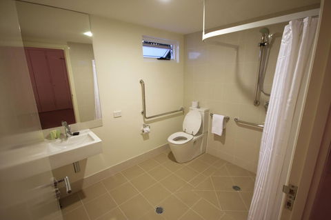 Domain Serviced Apartments - Accommodation Daintree 13