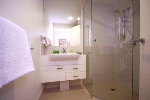 Domain Serviced Apartments - Accommodation Daintree 6