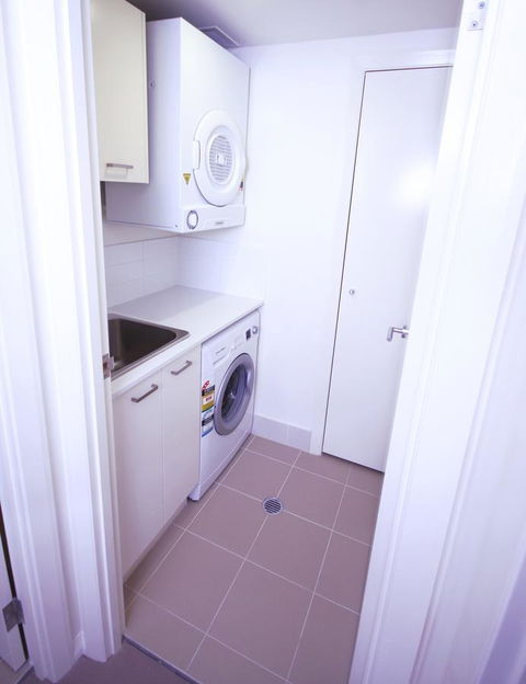 Domain Serviced Apartments - Accommodation Daintree 4