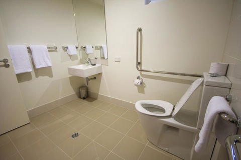 Domain Serviced Apartments - Accommodation Daintree 14